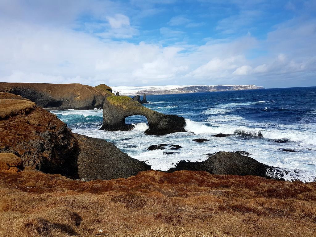 Grásteinn Guesthouse Þórshöfn Exterior foto
